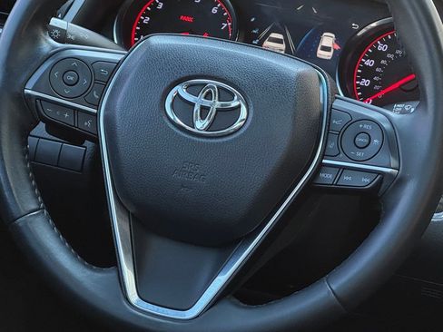 Used 2018 Toyota Camry XSE image 27