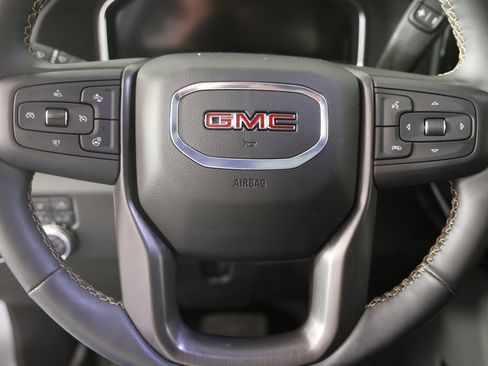 Certified 2025 GMC Sierra 2500 AT4 w/ Technology Package image 17