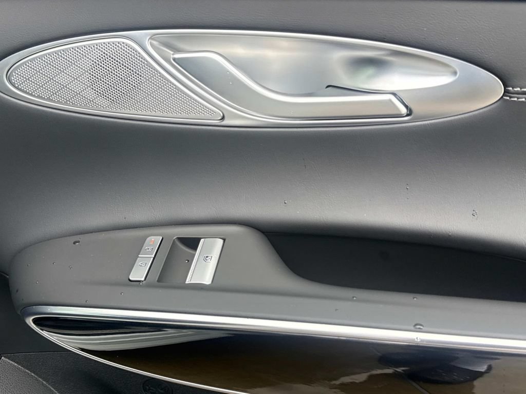 New 2026 Genesis GV70 2.5T AWD/4WD image 17
