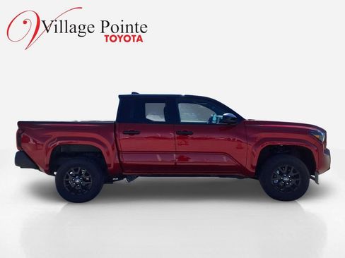 Certified 2025 Toyota Tacoma SR AWD/4WD image 8