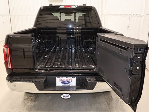 New 2025 Ford F150 Lariat w/ Equipment Group 502A High image 32