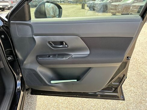 New 2026 Nissan Kicks S FWD image 14