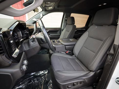 Used 2023 GMC Sierra 1500 Elevation image 13