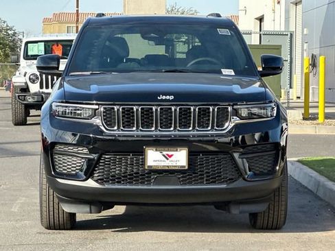 New 2025 Jeep Grand Cherokee Laredo X AWD/4WD image 12