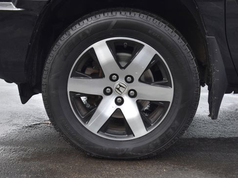 Used 2014 Honda Ridgeline SE image 38