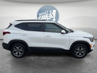 Used 2022 Kia Seltos EX AWD/4WD video 2