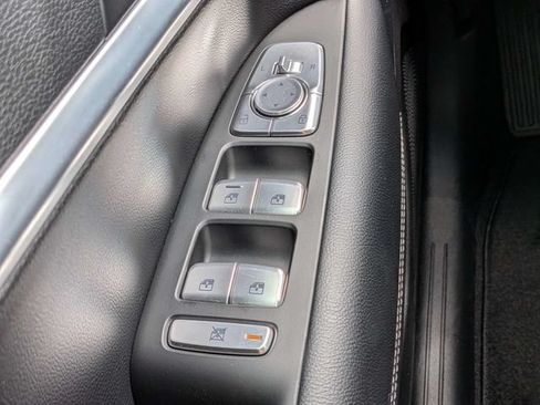 Used 2026 Genesis G70 2.5T RWD image 27