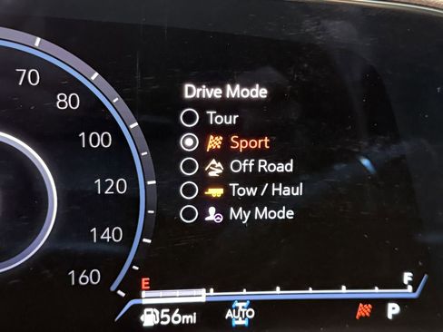 Used 2022 Cadillac Escalade Premium Luxury Platinum image 30