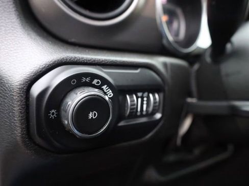 Used 2021 Jeep Wrangler Unlimited Sport image 17