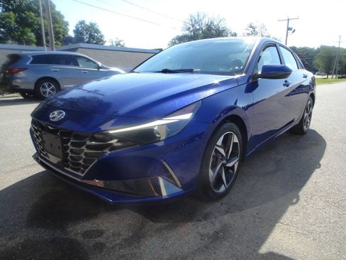 Used 2021 Hyundai Elantra SEL w/ Convenience + Premium Package FWD image 1