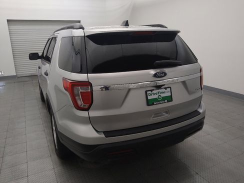 Used 2018 Ford Explorer 4WD image 6