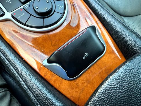 Used 2006 Mercedes-Benz SL 500 image 47