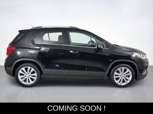 Used 2020 Chevrolet Trax Premier image 2