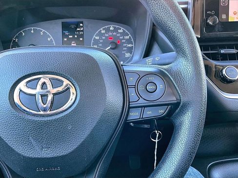 Used 2023 Toyota Corolla LE image 19