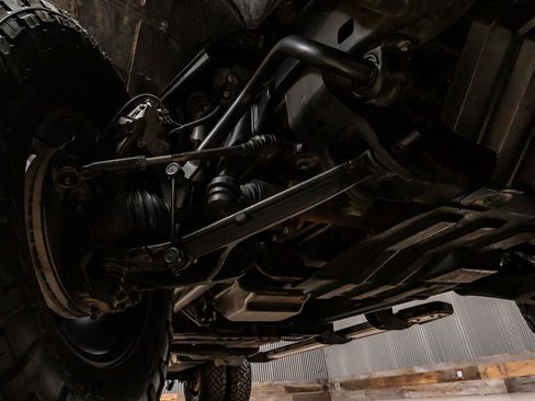 Used 2023 GMC Sierra 3500 SLT w/ SLT Premium Package image 14