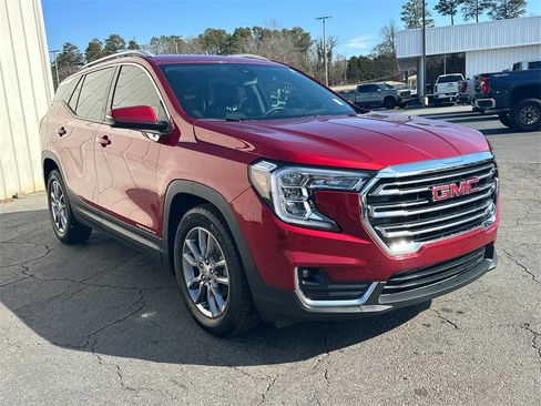 Used 2023 GMC Terrain SLT image 4