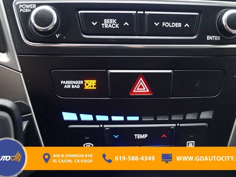 Used 2018 Hyundai Santa Fe Sport image 21