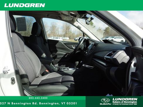 Certified 2024 Subaru Forester Premium AWD/4WD image 9