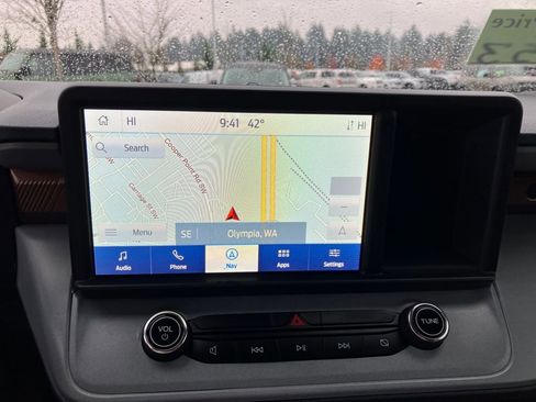 Certified 2024 Ford Maverick Lariat image 27