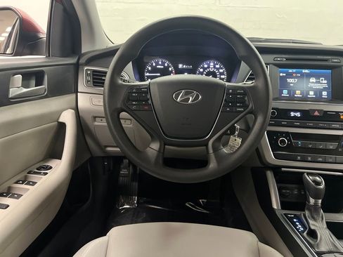 Used 2016 Hyundai Sonata Sport image 16