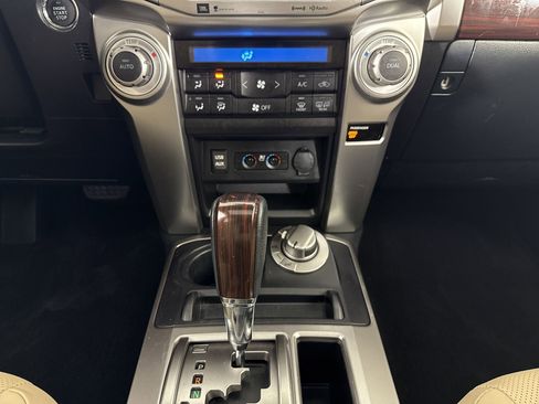 Used 2016 Toyota 4Runner Limited image 15