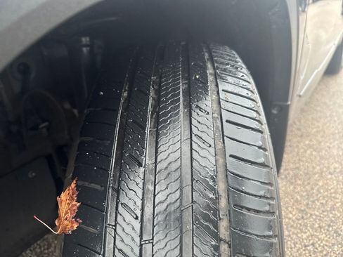 Used 2022 Toyota Highlander LE image 45