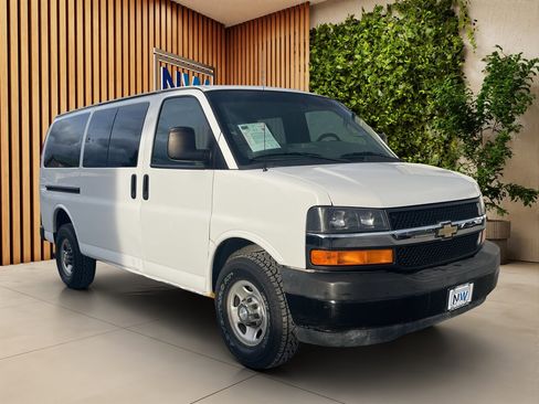 Used 2016 Chevrolet Express 2500 LT w/ LT Preferred Equipment Group image 1