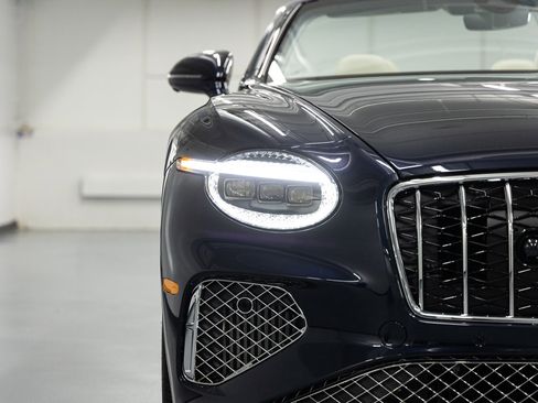 New 2026 Bentley Continental GTC AWD/4WD image 14