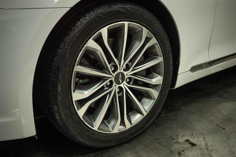 Used 2017 Genesis G80 3.8 w/ Option Group 02 RWD image 3