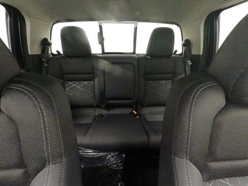 Used 2025 Nissan Frontier SV w/ SV Convenience Package image 30