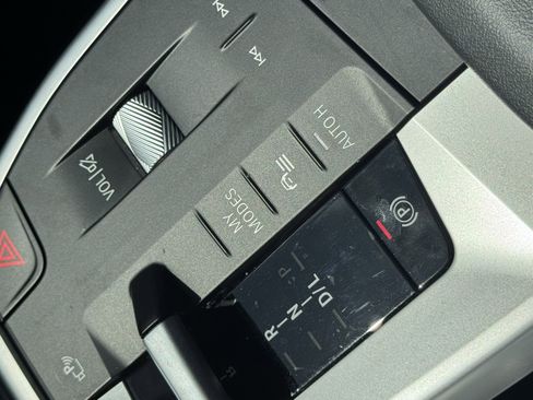 Used 2025 BMW X1 xDrive28i image 21