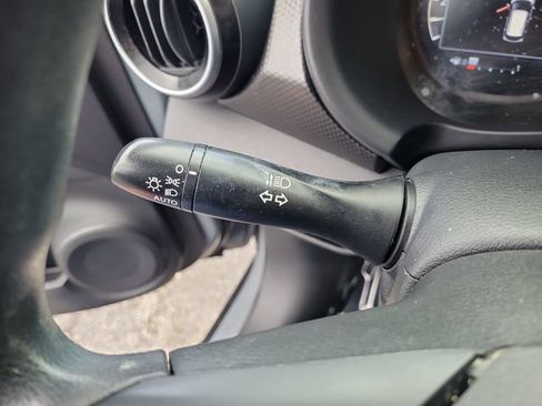 Used 2021 Nissan Kicks SV FWD image 25