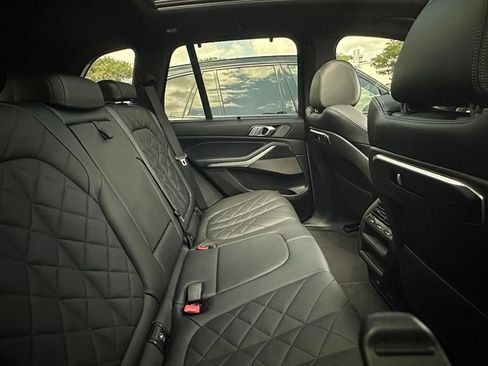 Used 2024 BMW X5 sDrive40i w/ M Sport Package RWD image 7
