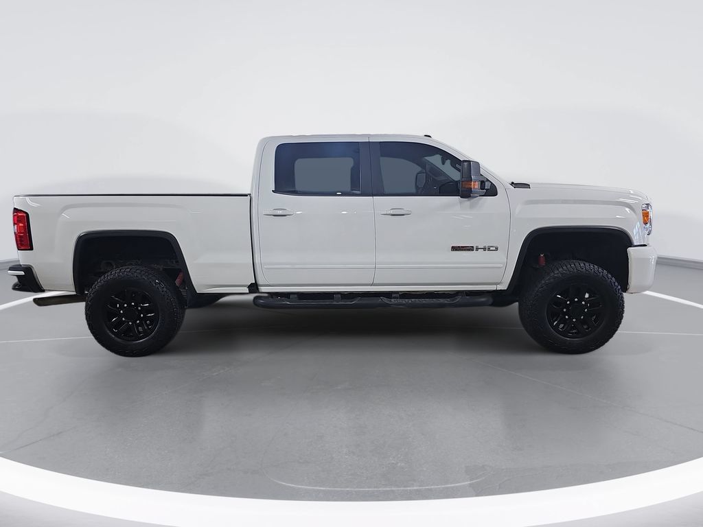 Used 2018 GMC Sierra 2500 SLT w/ All Terrain HD Package AWD/4WD image 2