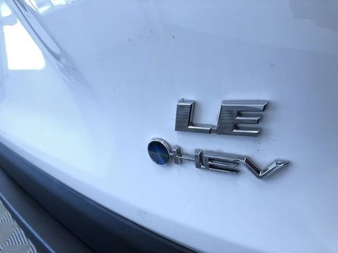 Certified 2025 Toyota RAV4 LE AWD/4WD image 15