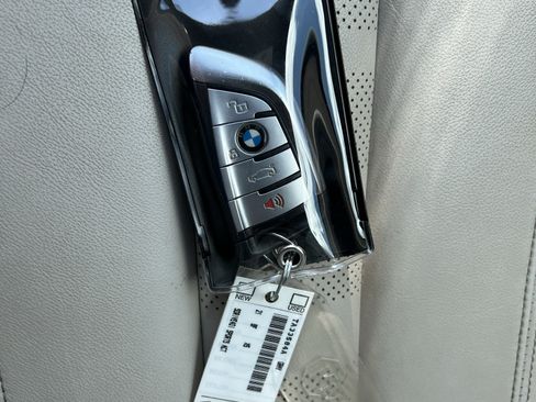 Used 2021 BMW X5 sDrive40i w/ Premium Package RWD image 38