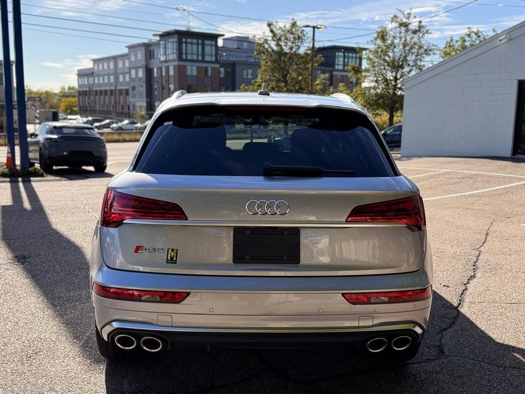 Used 2023 Audi SQ5 Premium Plus w/ Premium Plus Package AWD/4WD image 5