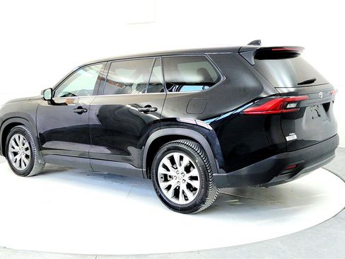 Certified 2024 Toyota Grand Highlander Limited image 4