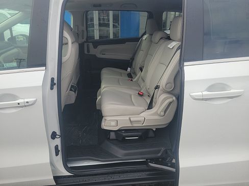 New 2026 Honda Odyssey EX-L image 14