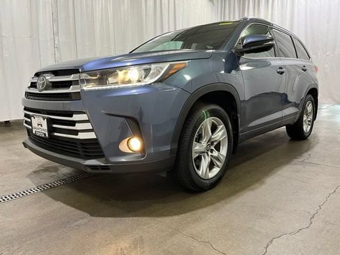 Certified 2018 Toyota Highlander Limited AWD/4WD image 26