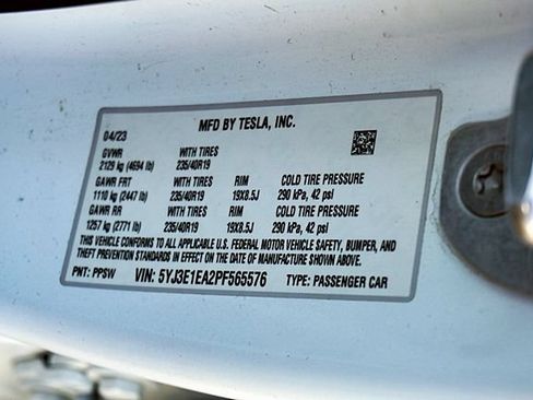 Used 2023 Tesla Model 3 Standard Range RWD image 45