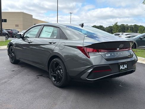 New 2026 Hyundai Elantra Sport FWD image 4