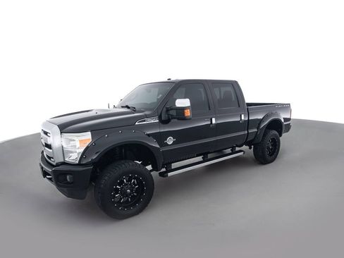 Used 2015 Ford F250 Platinum w/ FX4 Off-Road Package AWD/4WD image 9