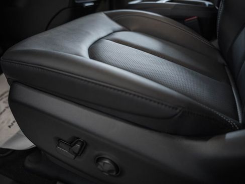 New 2026 Chrysler Pacifica Select image 33
