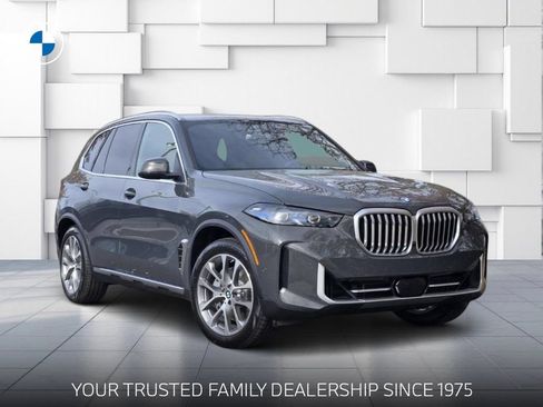 Used 2026 BMW X5 xDrive50e w/ Premium Package AWD/4WD image 1