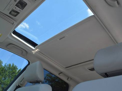 Used 2015 Subaru Forester 2.5i Premium w/ All-Weather Package AWD/4WD image 17