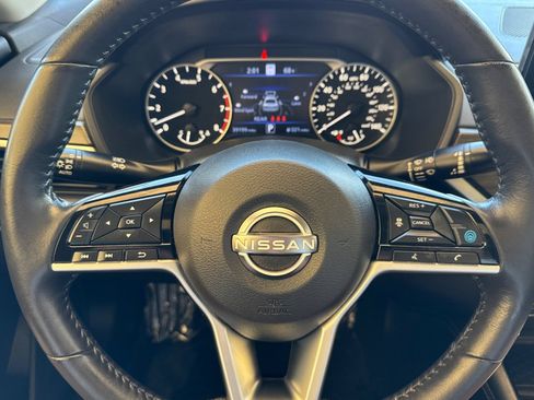 Certified 2023 Nissan Altima 2.5 SL FWD image 25