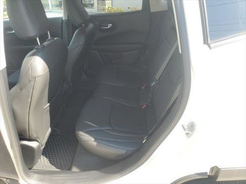 Certified 2018 Jeep Compass Latitude w/ Popular Equipment Group image 14