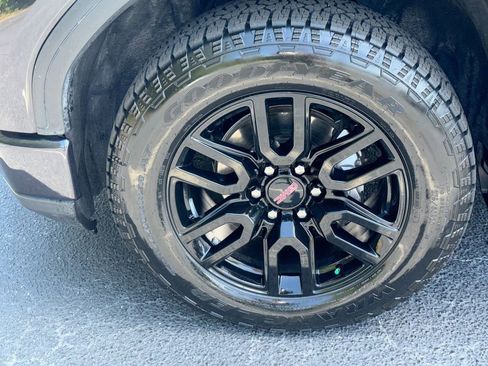 Used 2023 GMC Sierra 1500 Elevation AWD/4WD image 12