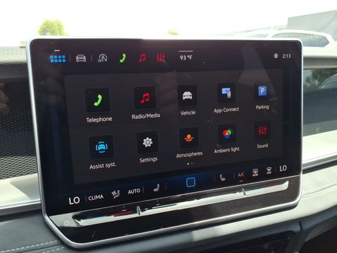 New 2026 Volkswagen Tiguan SE R-Line FWD image 19